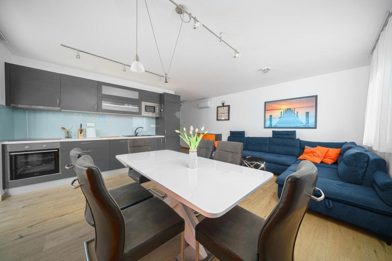 Olive Balcony Vodice-Srima Apartment Bagian luar foto