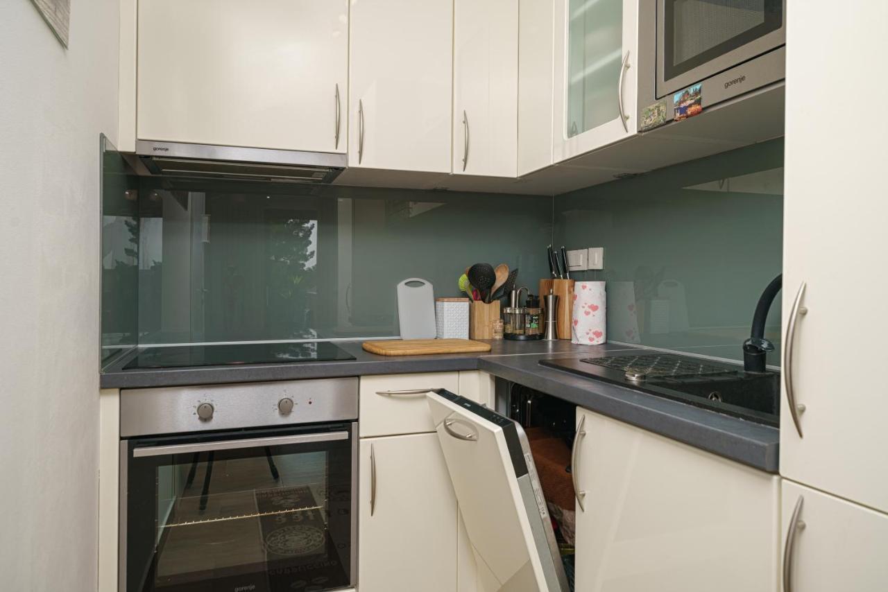 Olive Balcony Vodice-Srima Apartment Bagian luar foto